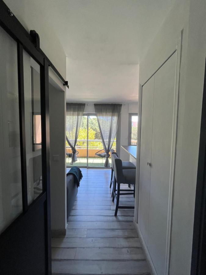 Chez Mel Et Manu Apartman Sanary-sur-Mer Kültér fotó